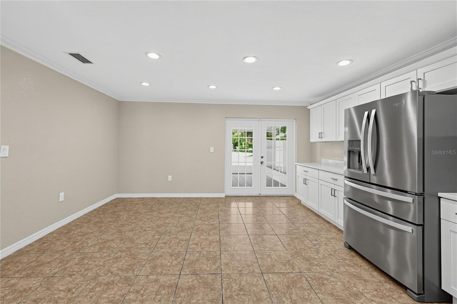 Single Family Residence at 915 SEMINOLE BLVD, TARPON SPRINGS, photo 7 of 26