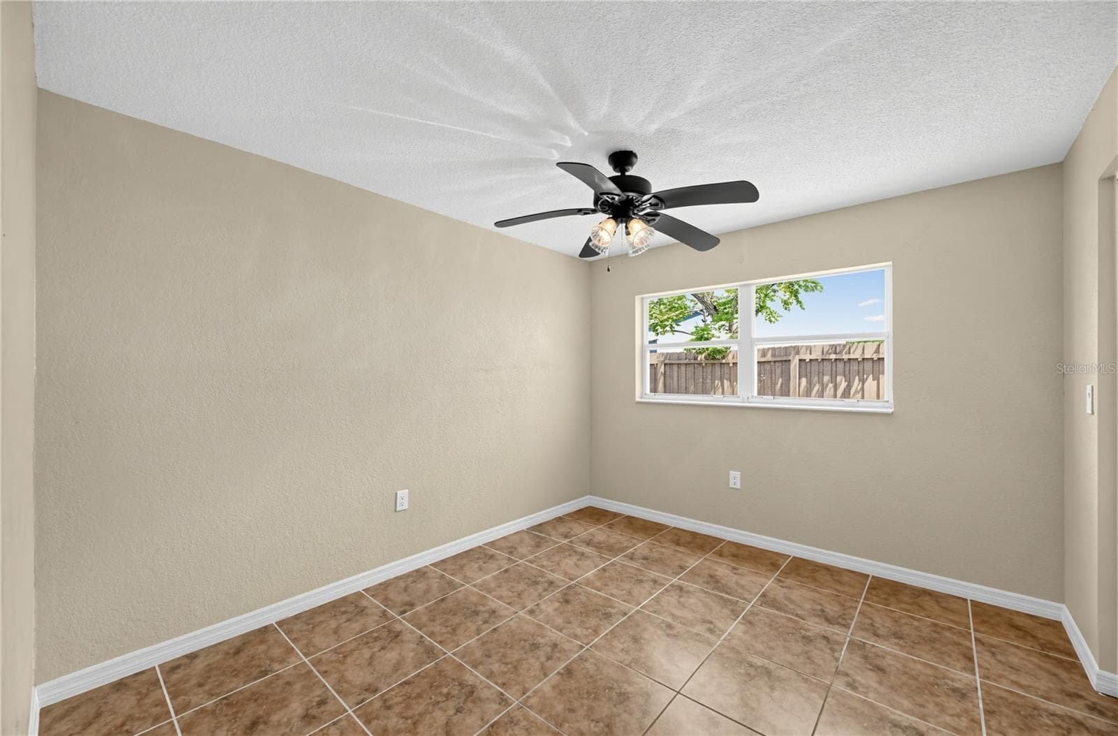 Single Family Residence at 915 SEMINOLE BLVD, TARPON SPRINGS, photo 16 of 26
