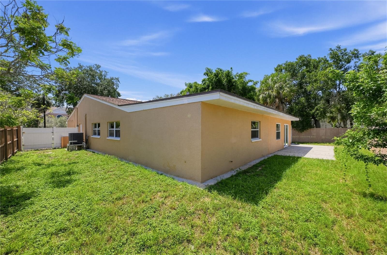 Single Family Residence at 915 SEMINOLE BLVD, TARPON SPRINGS, photo 26 of 26