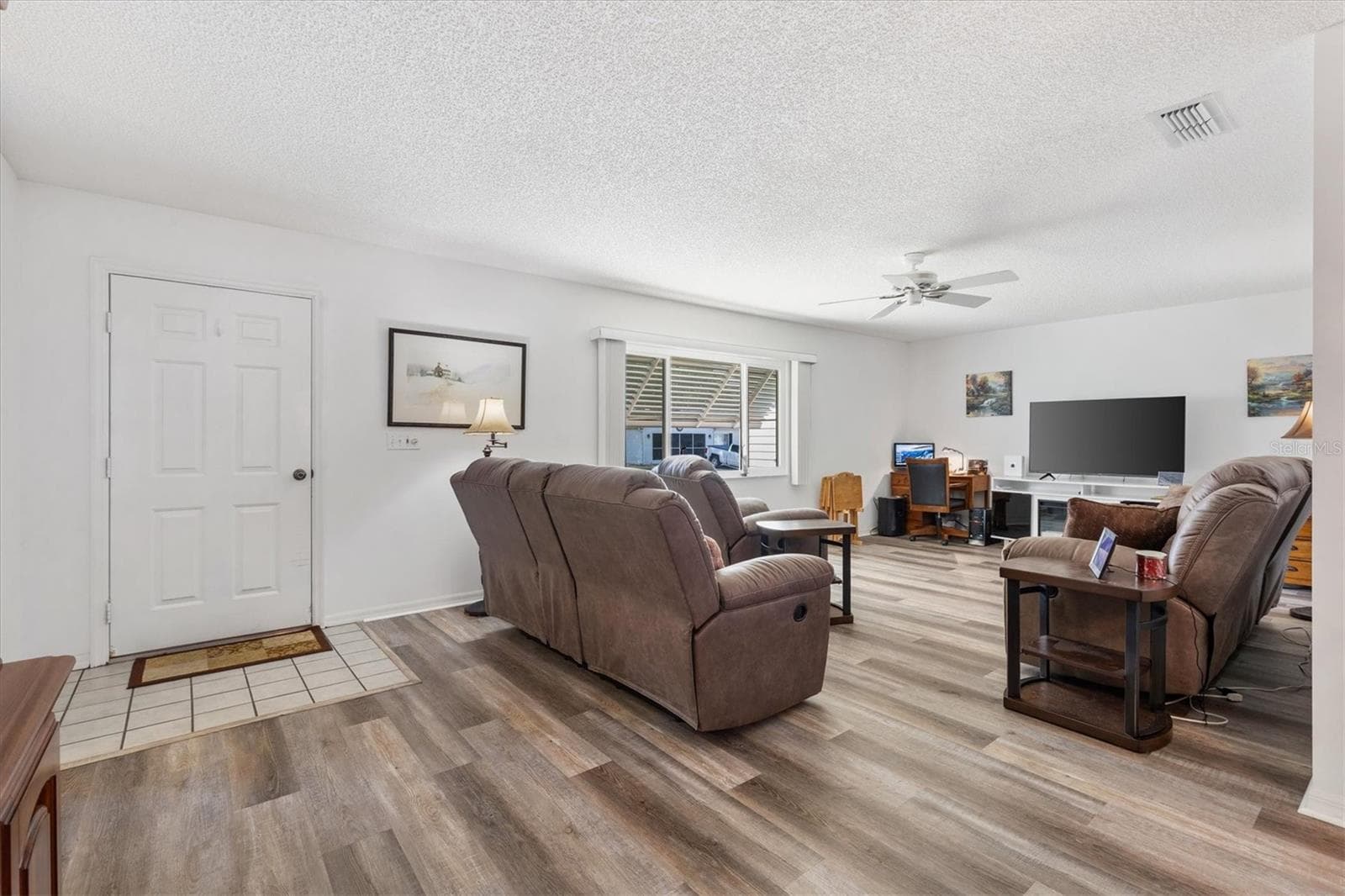 Single Family Residence at 9619 SE 174TH PLACE RD, SUMMERFIELD, photo 3 of 27