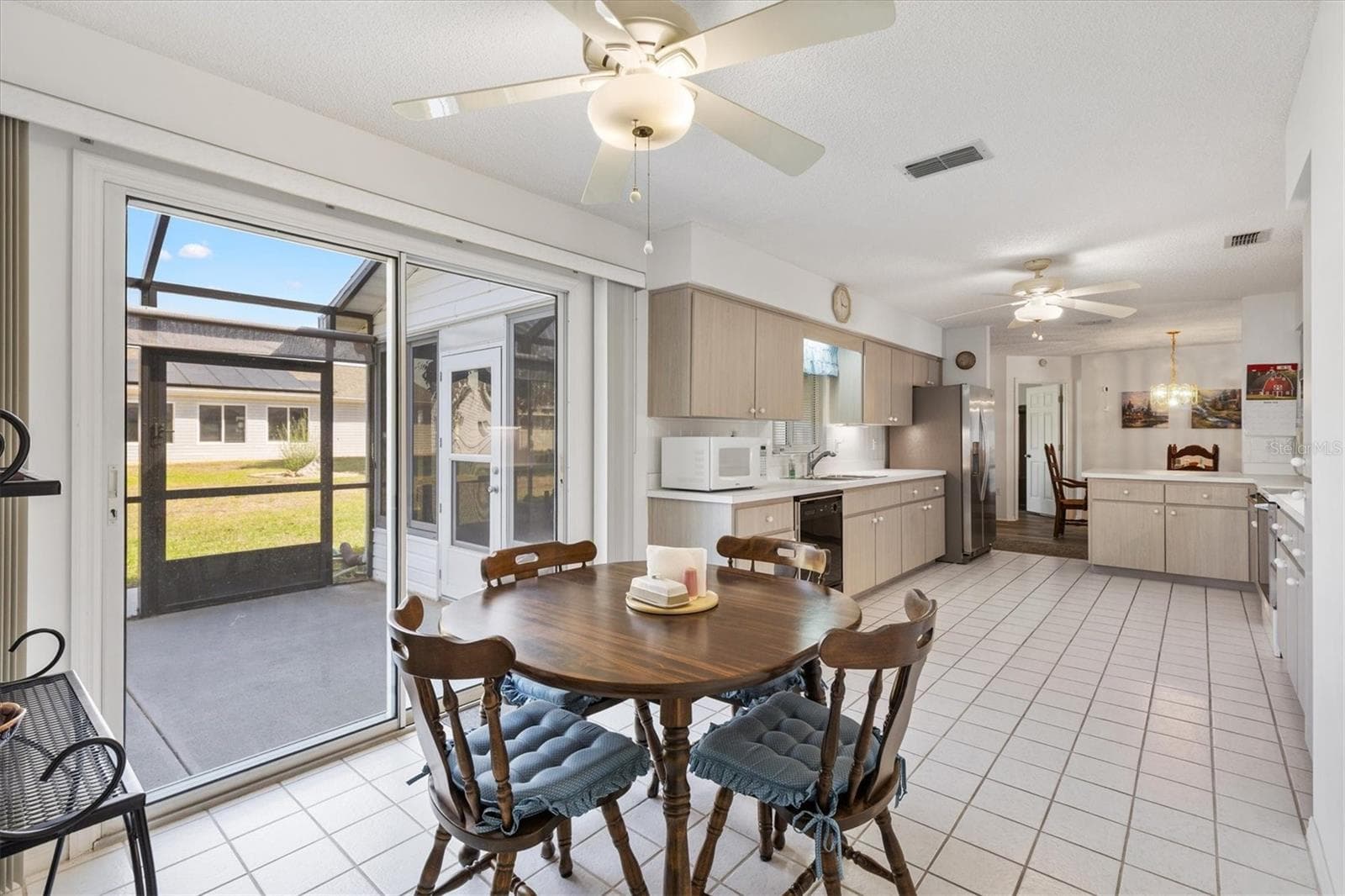 Single Family Residence at 9619 SE 174TH PLACE RD, SUMMERFIELD, photo 11 of 27