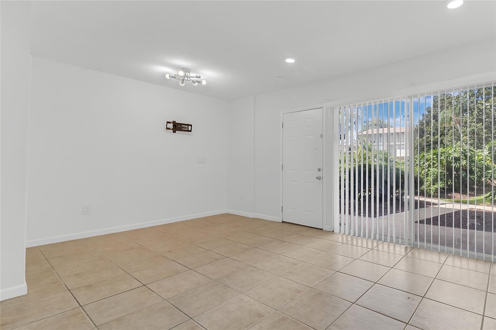Condominium at 200 MAITLAND AVE #41, ALTAMONTE SPRINGS, photo 9 of 38