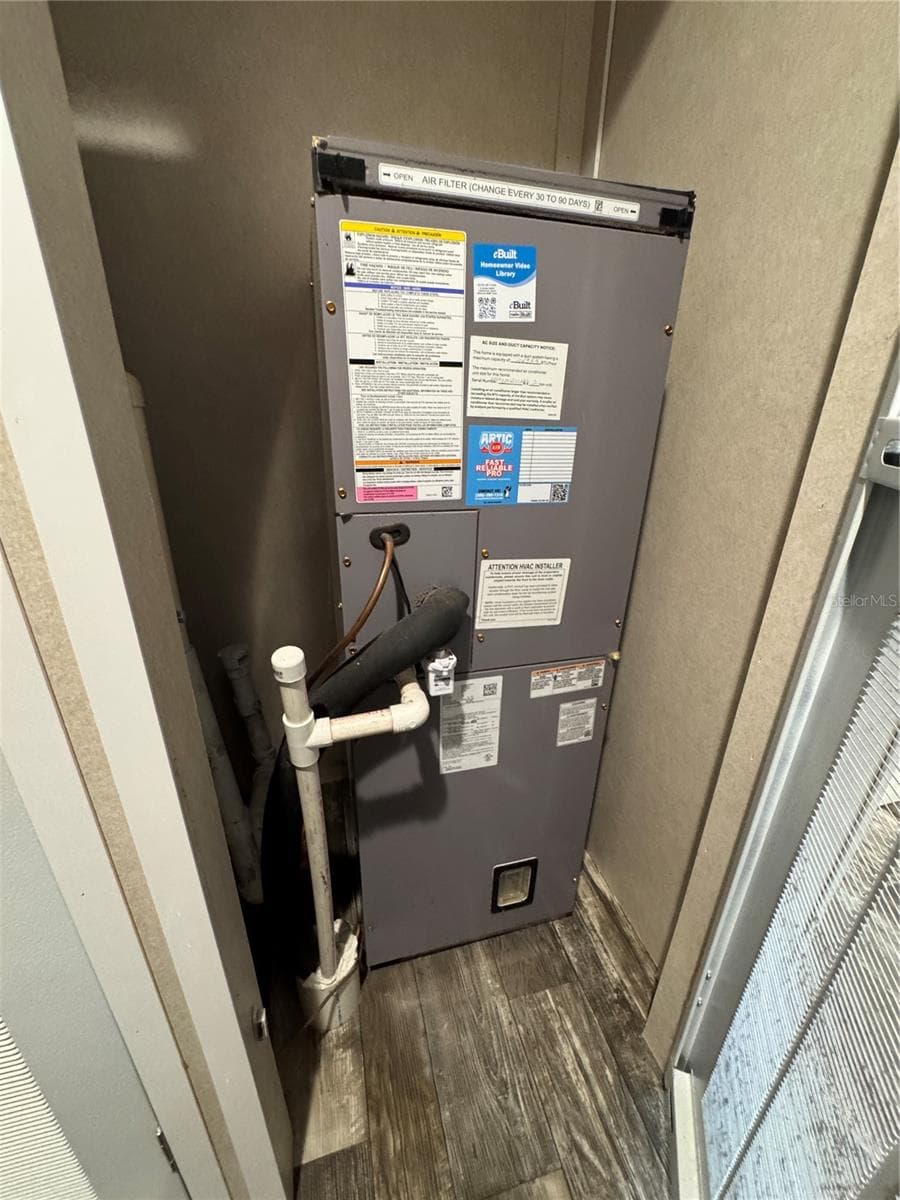Inside A/C with easy access filter change - 27590 COUNTY ROAD 42, PAISLEY