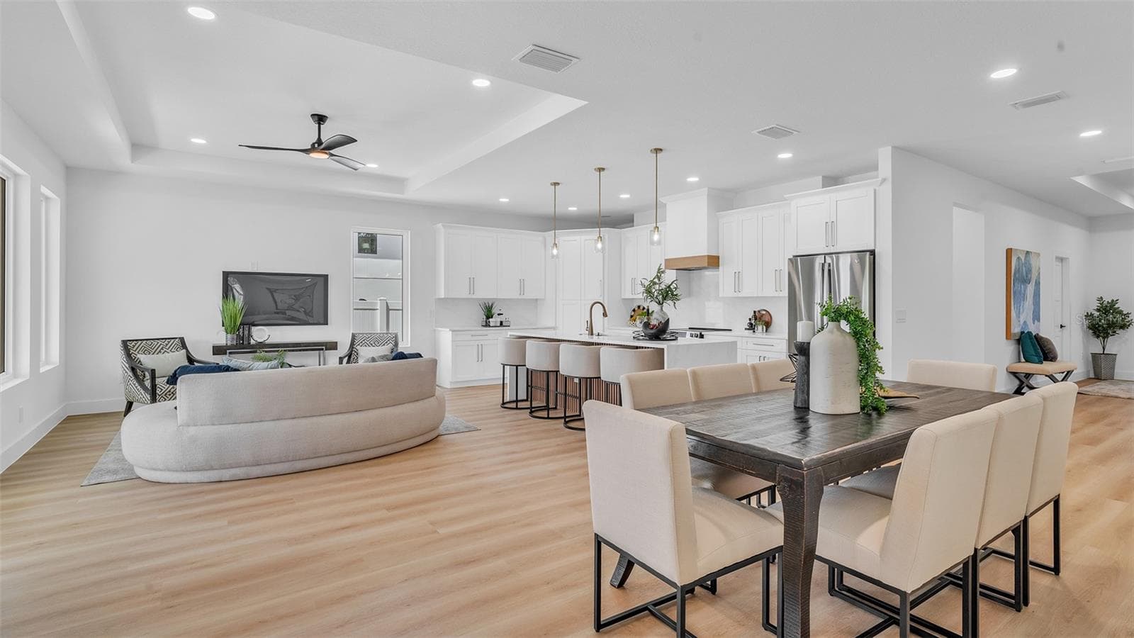 Single Family Residence at 4428 57TH AVE N, ST PETERSBURG, photo 11 of 38
