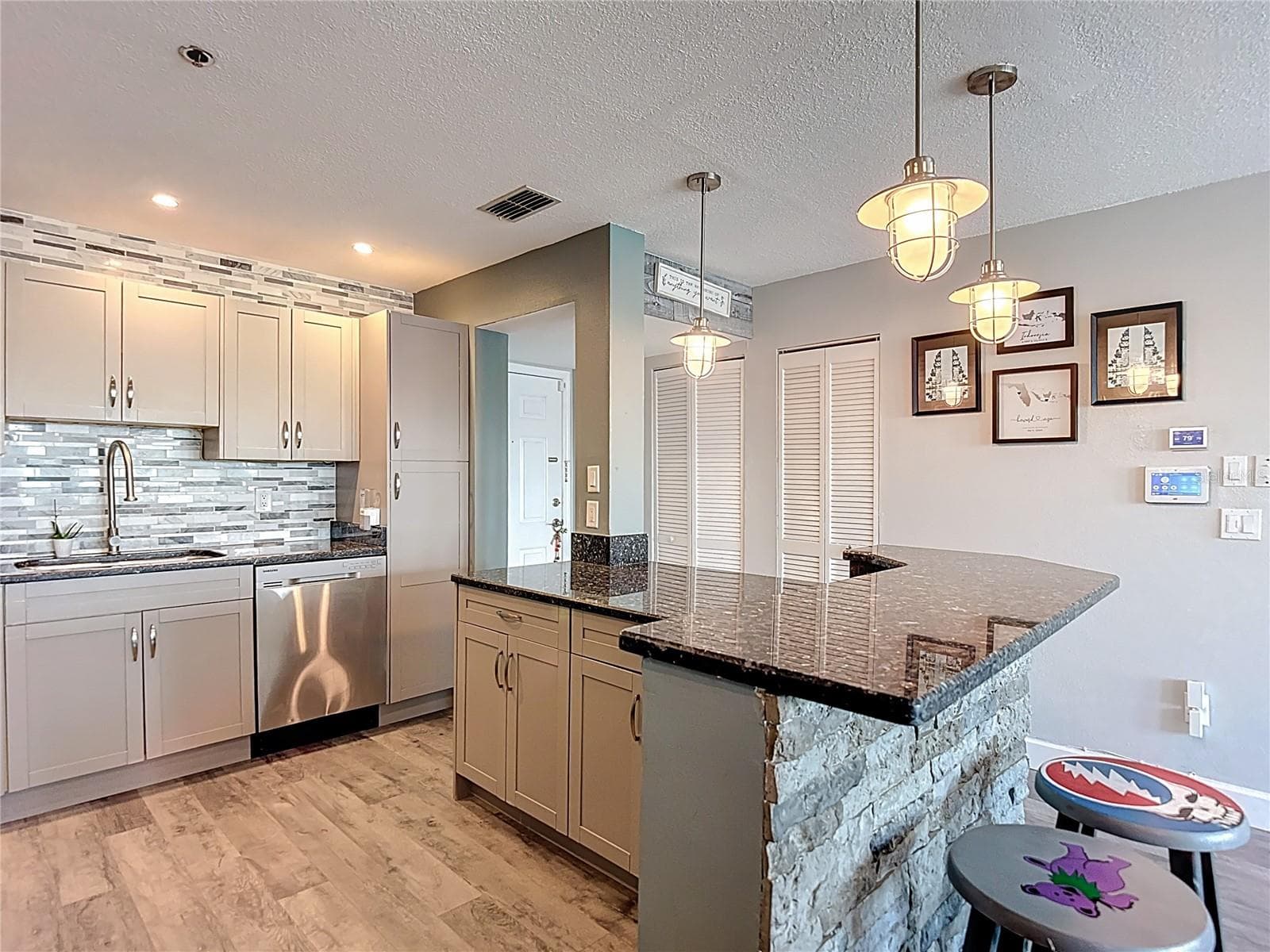 Condominium at 5722 BISCAYNE CT #304, NEW PORT RICHEY, photo 23 of 100