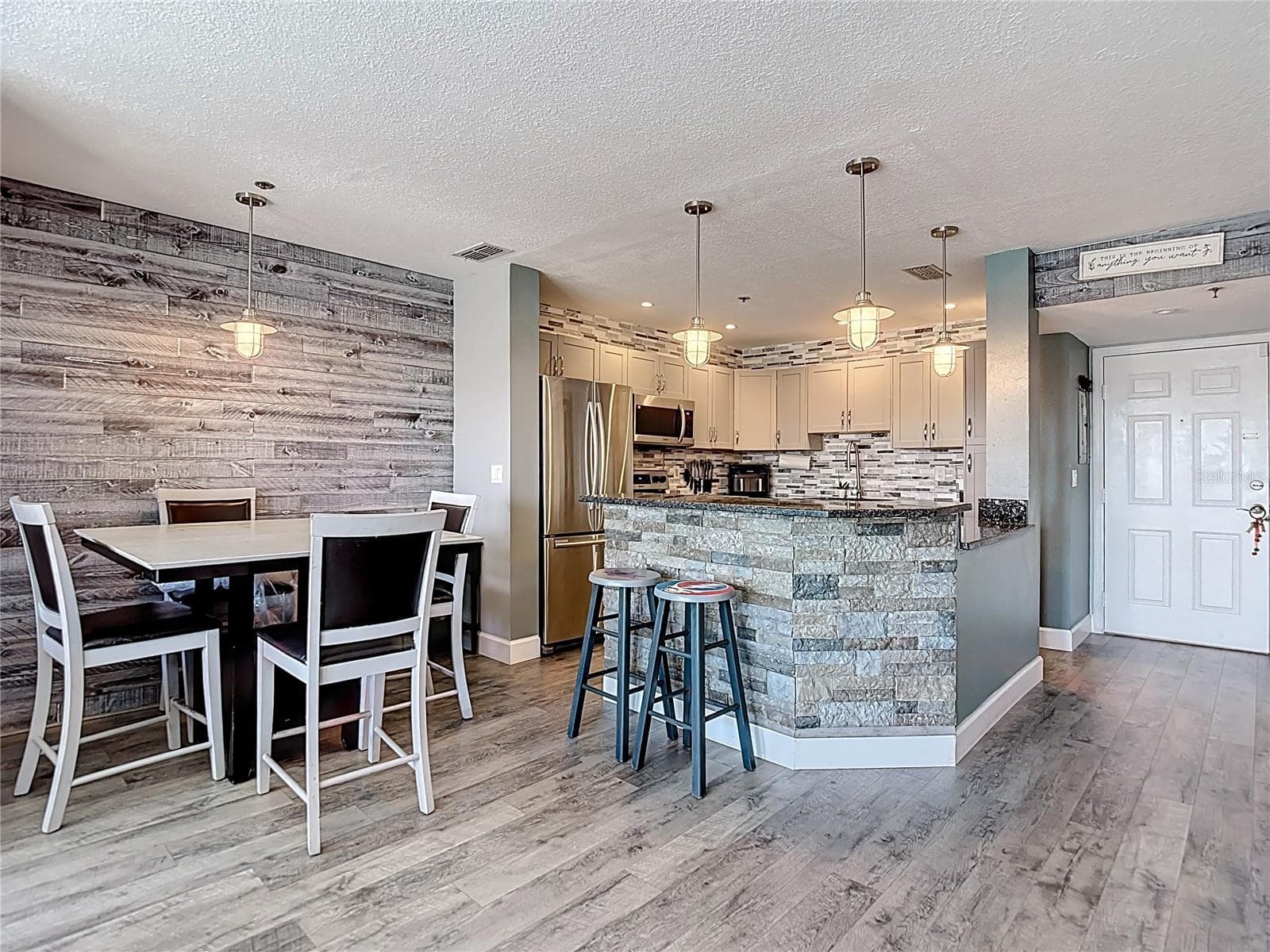 Condominium at 5722 BISCAYNE CT #304, NEW PORT RICHEY, photo 28 of 100