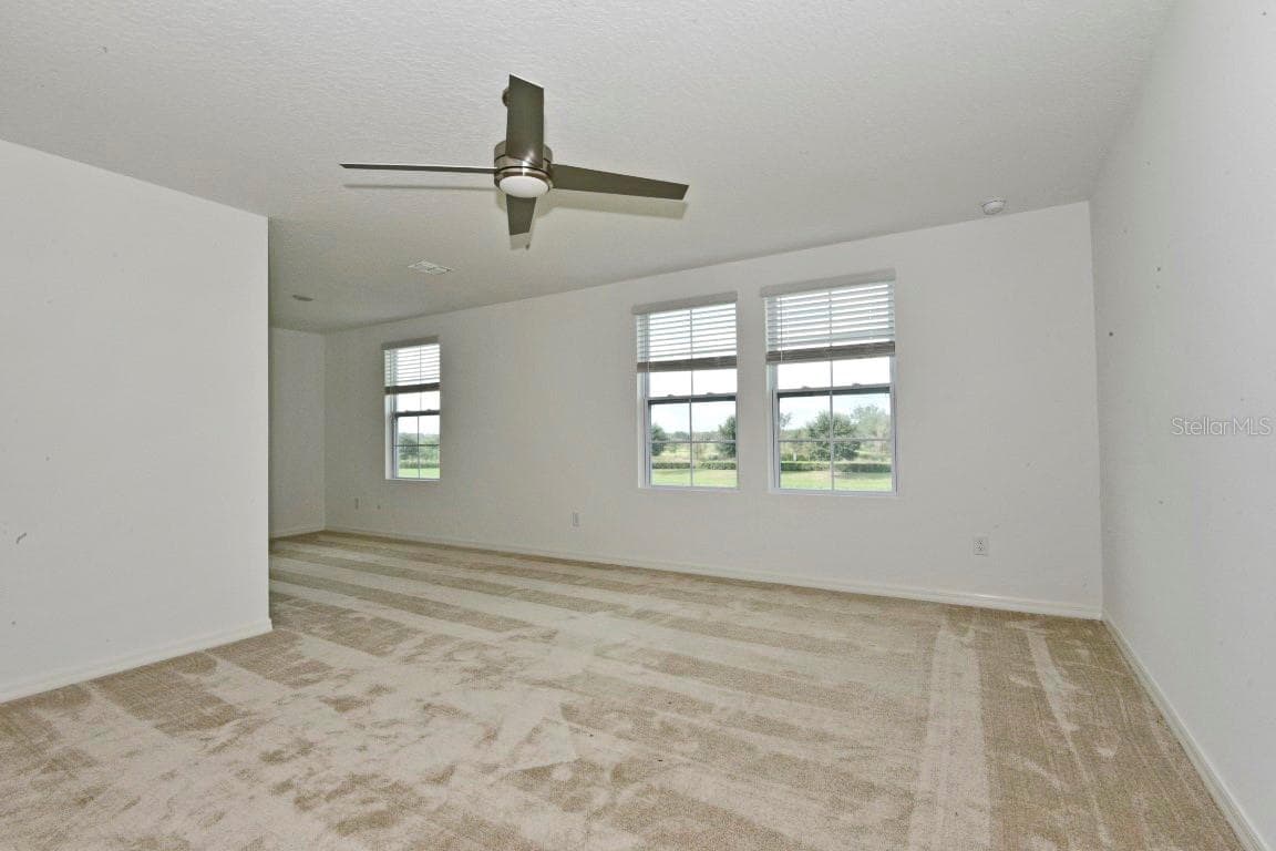Townhouse at 720 BENOI DR, DAVENPORT, photo 12 of 42