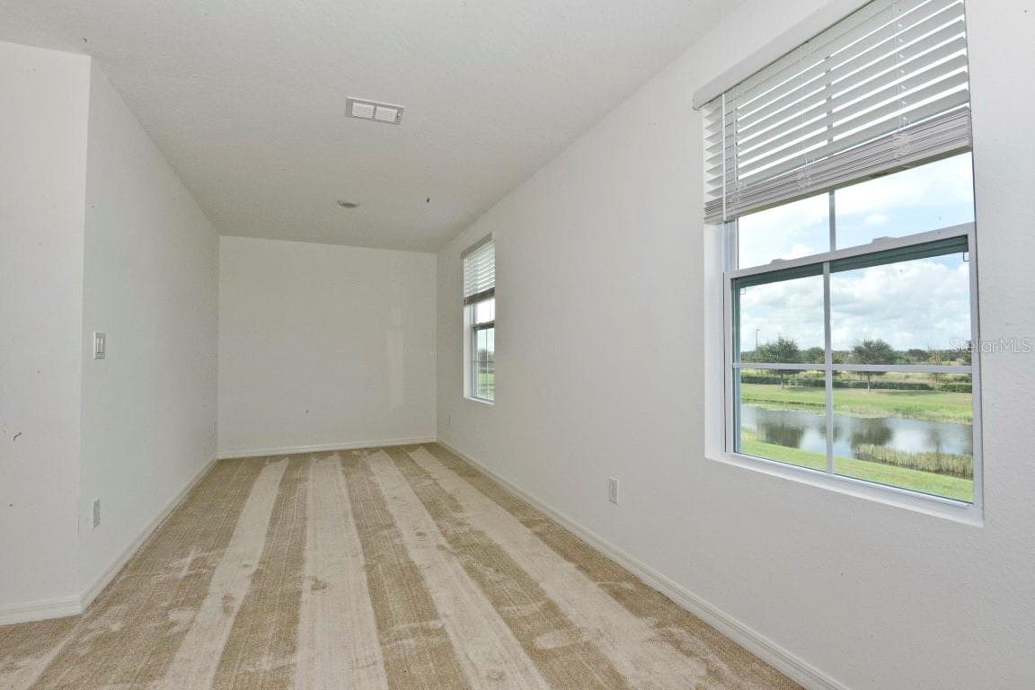 Townhouse at 720 BENOI DR, DAVENPORT, photo 16 of 42
