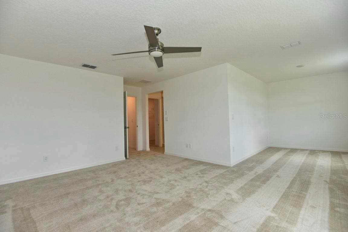 Townhouse at 720 BENOI DR, DAVENPORT, photo 17 of 42