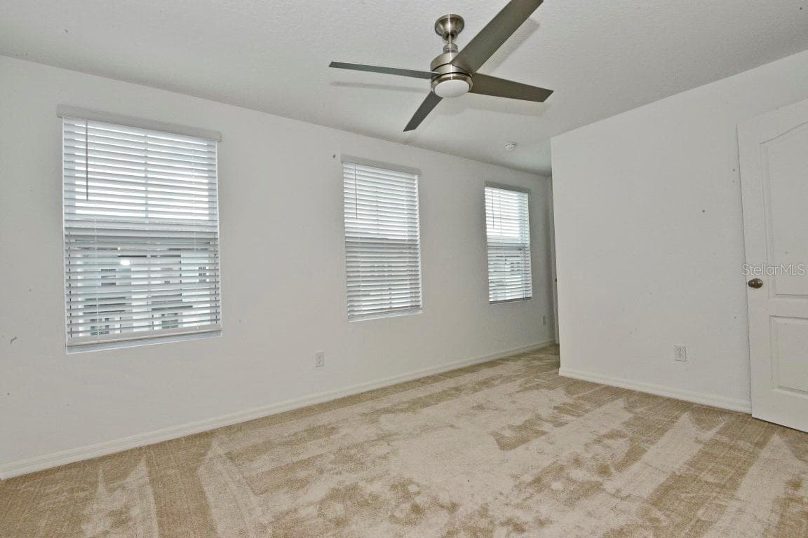 Townhouse at 720 BENOI DR, DAVENPORT, photo 22 of 42