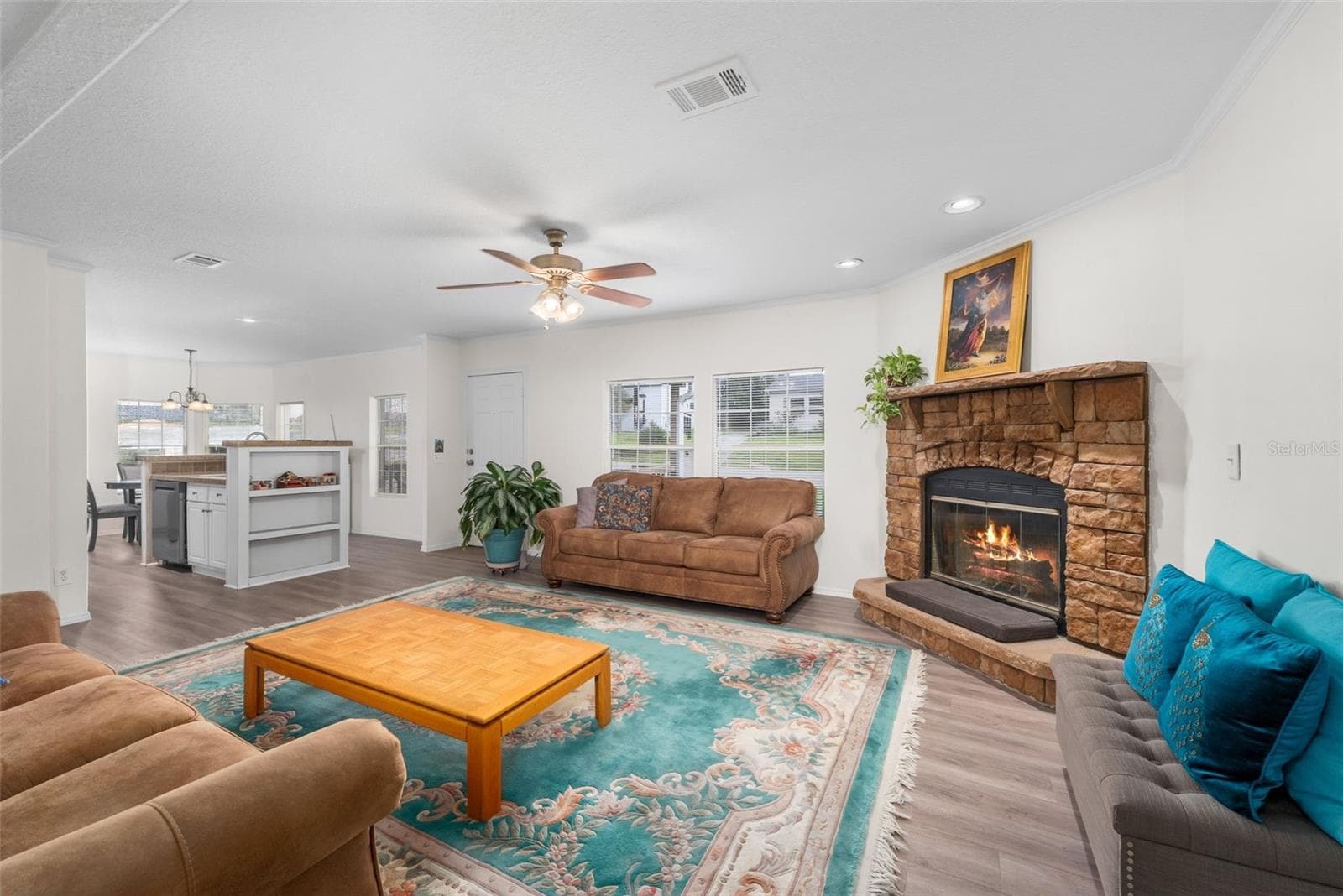 Manufactured Home at 12923 NW 151ST RD, ALACHUA, photo 4 of 16