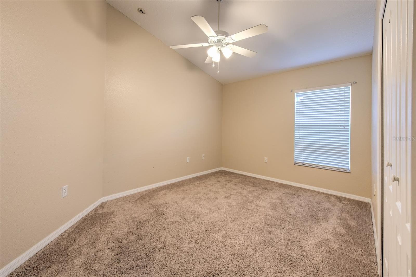 Single Family Residence at 3945 HAMPTON HILLS DR, LAKELAND, photo 19 of 33