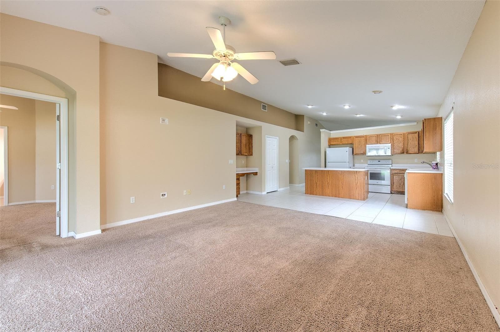 Single Family Residence at 3945 HAMPTON HILLS DR, LAKELAND, photo 23 of 33