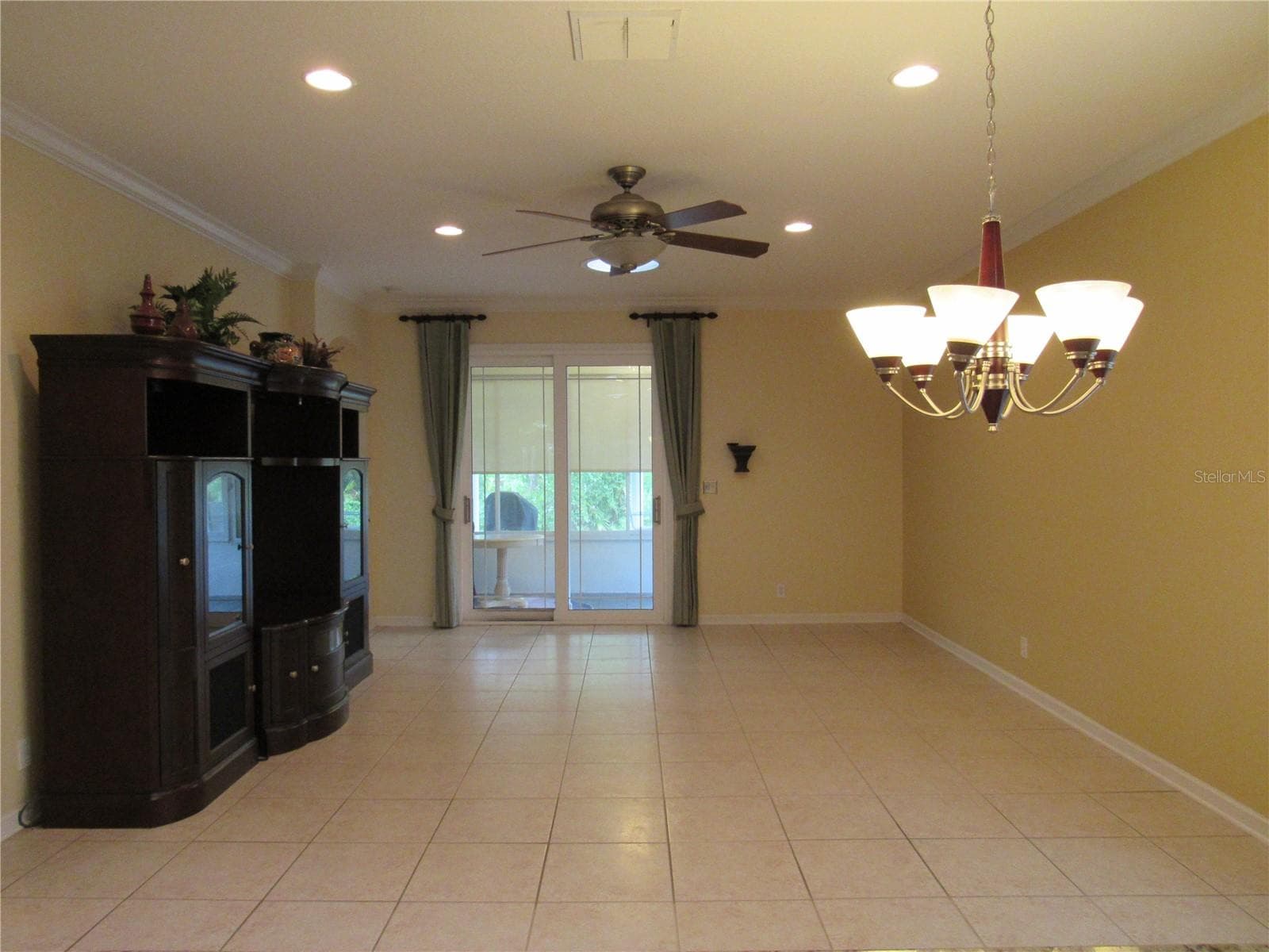 CERAMIC TILE - 506 HERON POINT WAY, DELAND