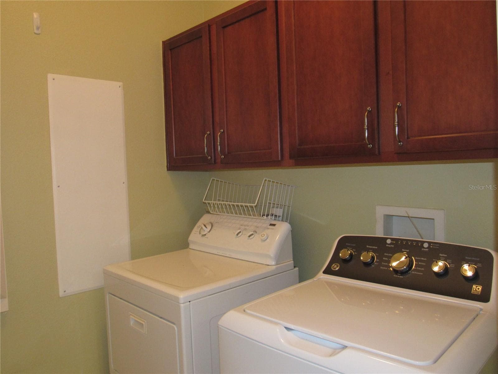 LAUNDRY ROOM - 506 HERON POINT WAY, DELAND