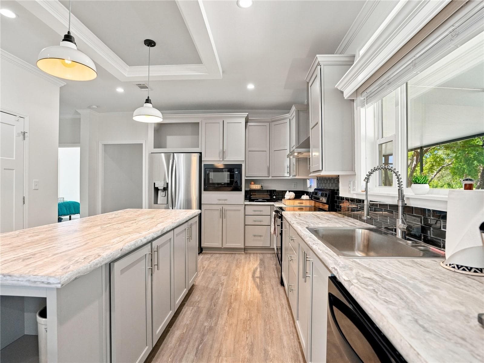 Manufactured Home at 341 SUNCOAST BLVD, SPRING HILL, photo 13 of 52