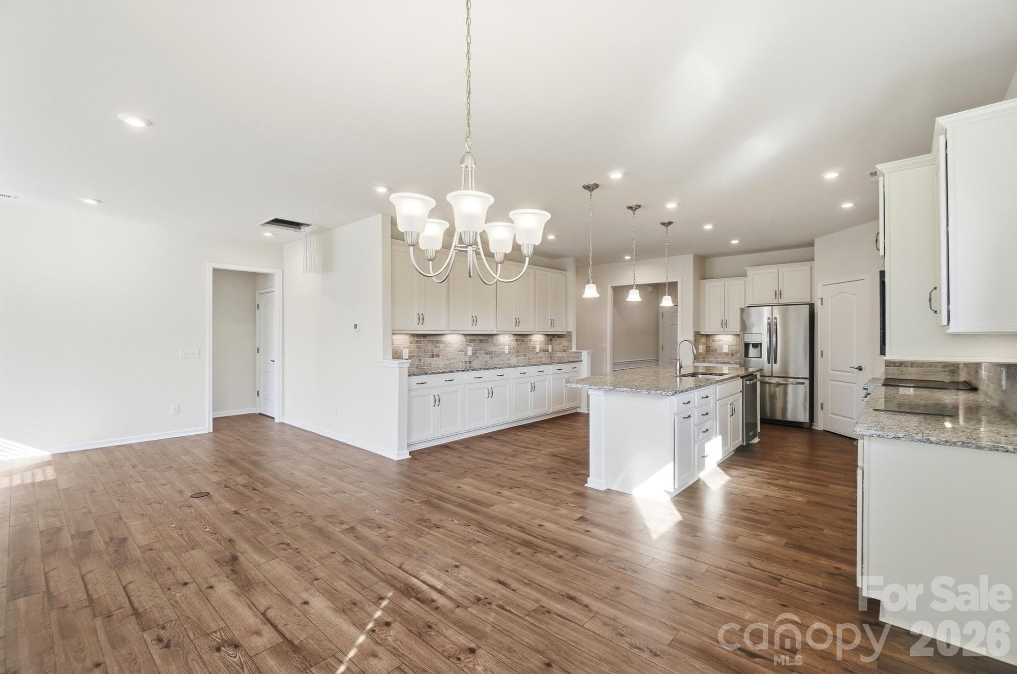 Single Family Residence at 1620 Red Leaf Drive, Fort Mill, photo 17 of 42