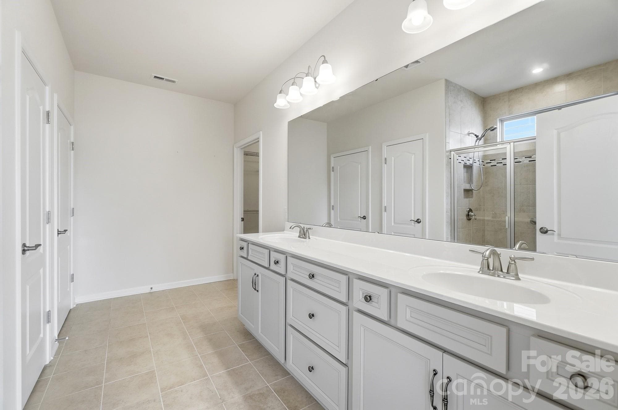 Primary bathroom - 1620 Red Leaf Drive, Fort Mill