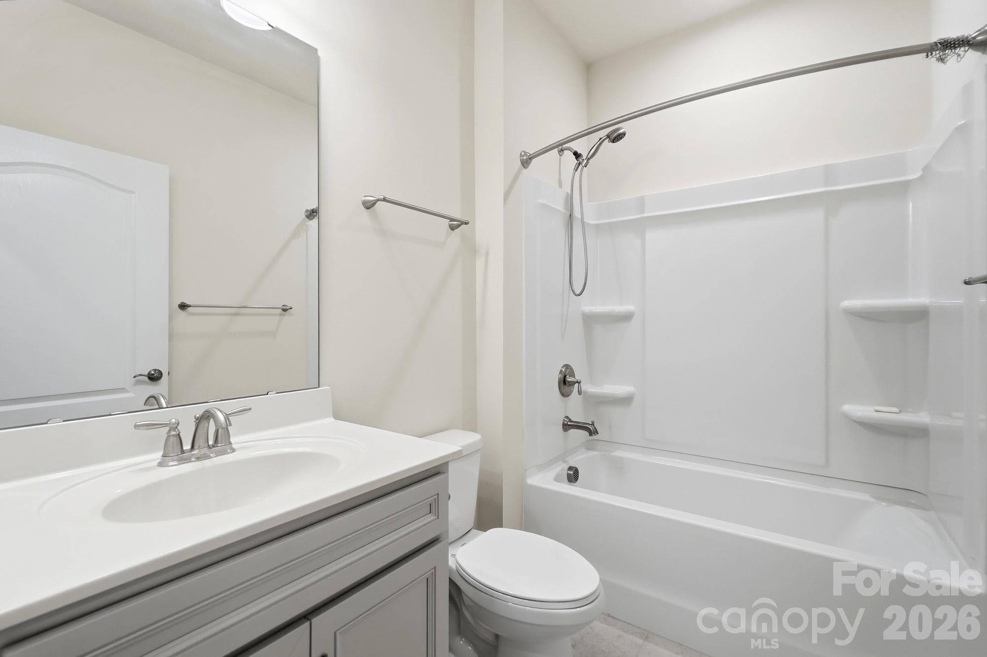 Secondary full bathroom - 1620 Red Leaf Drive, Fort Mill
