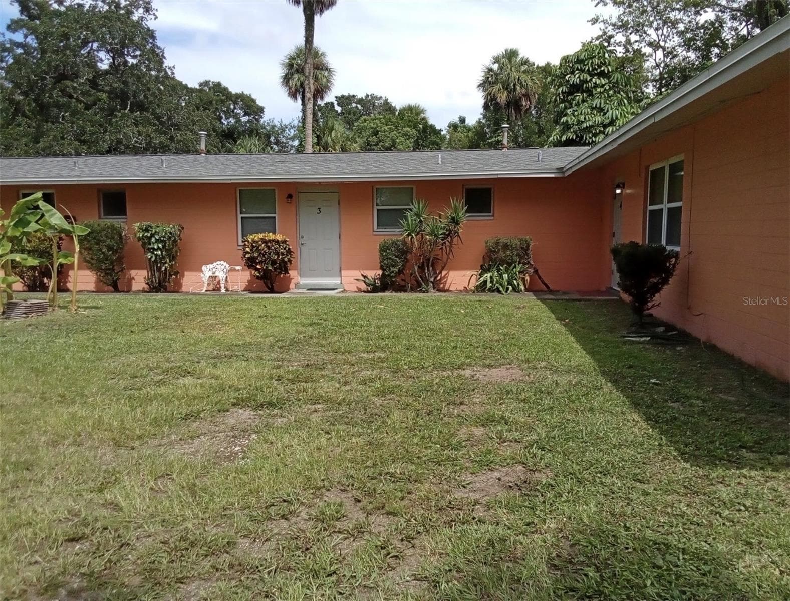 Multi-Family 5+ at 555 OAK ST, DAYTONA BEACH, photo 3 of 7