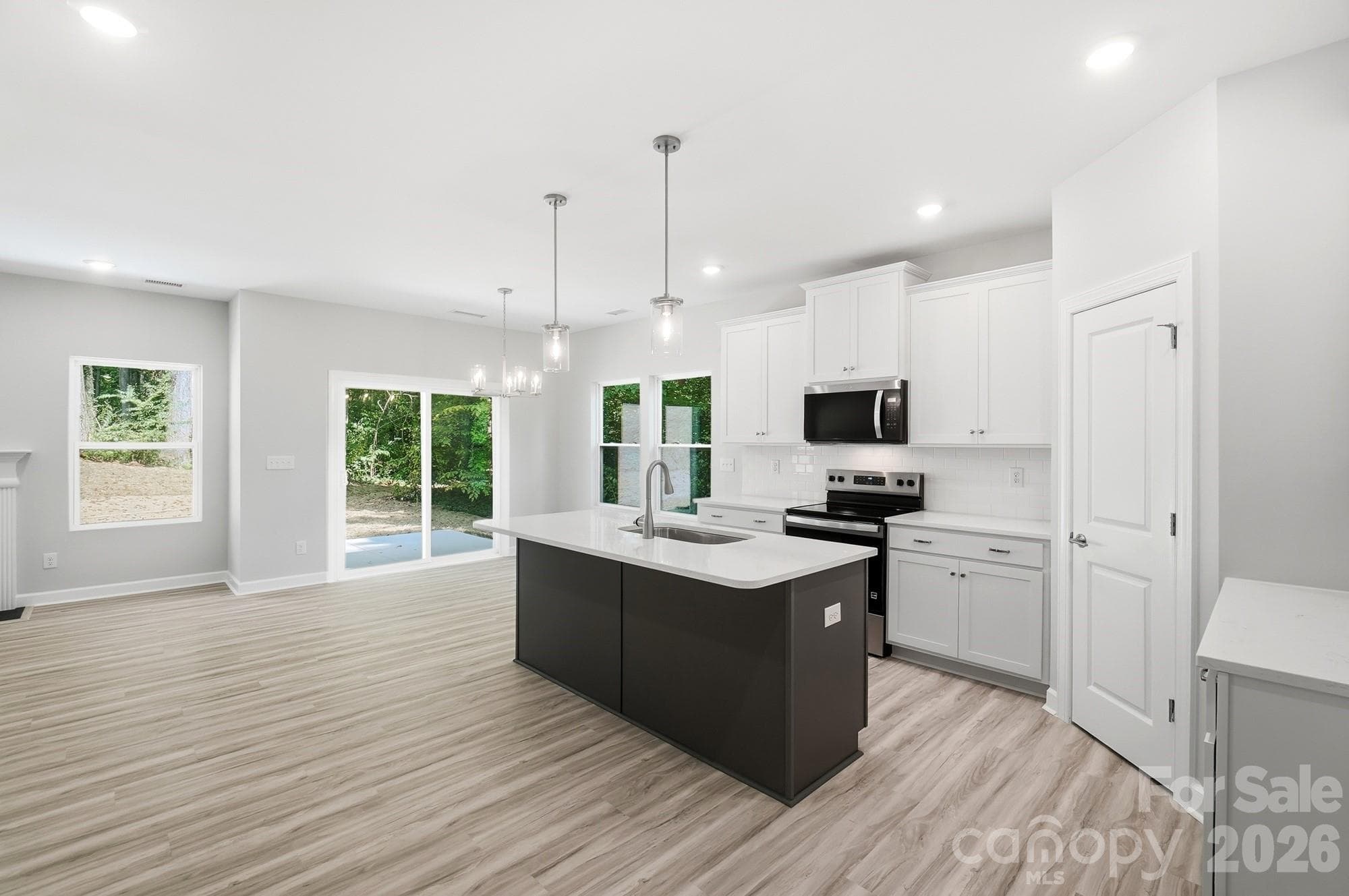 Single Family Residence at 148 Brandy Lane, Statesville, photo 5 of 40