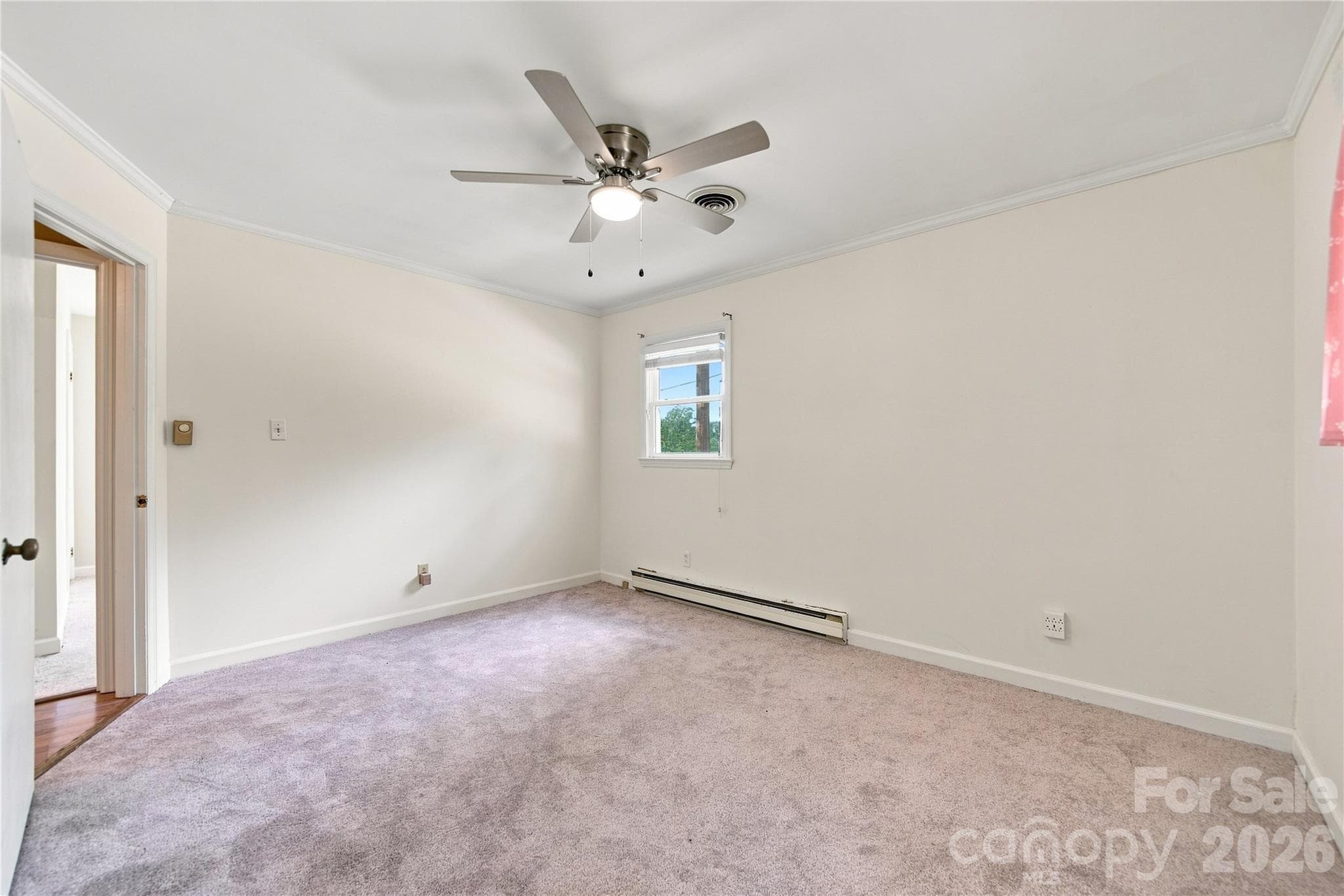 Single Family Residence at 556 Oakhaven Drive, Lancaster, photo 32 of 46