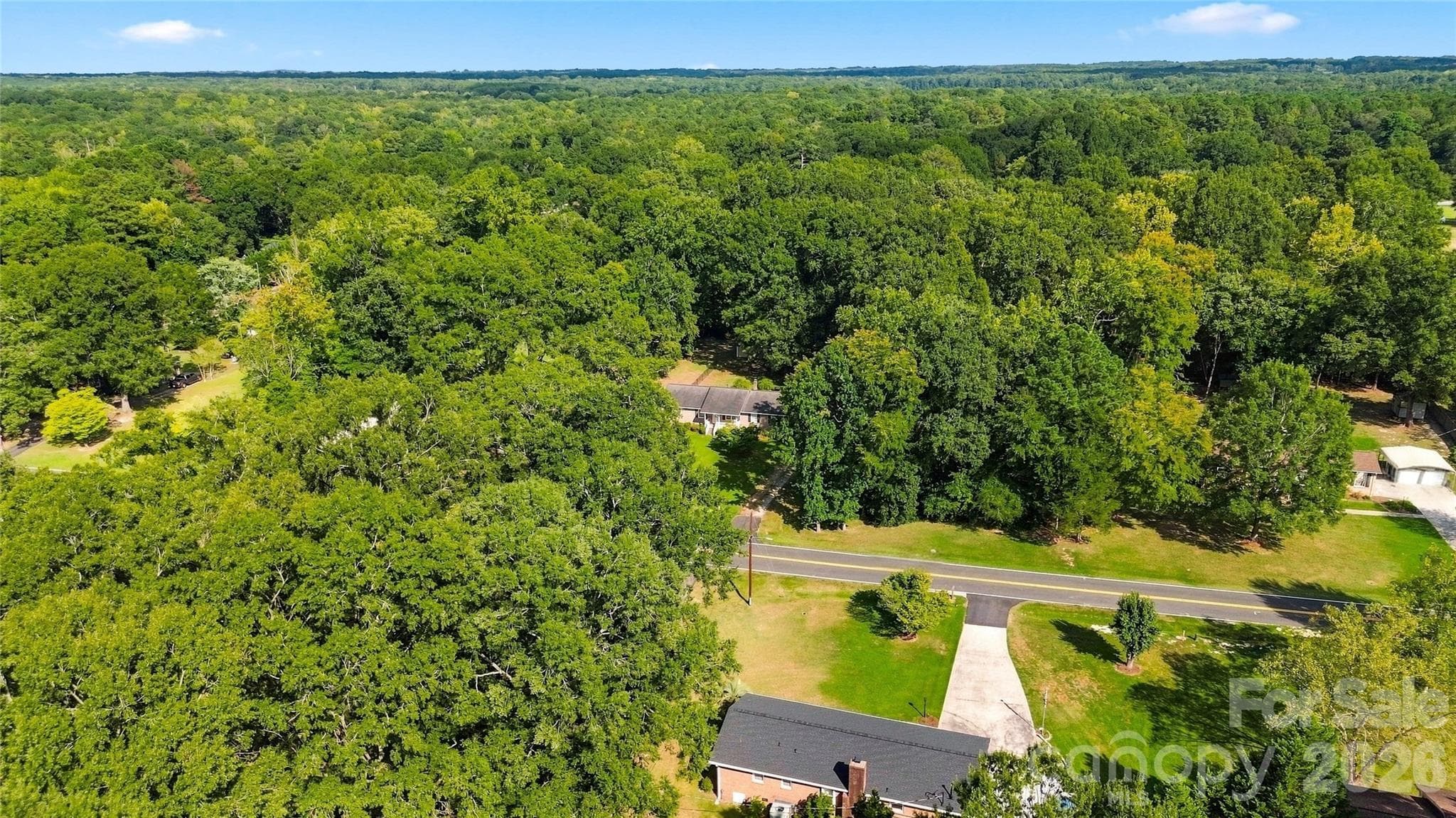 Single Family Residence at 556 Oakhaven Drive, Lancaster, photo 43 of 46