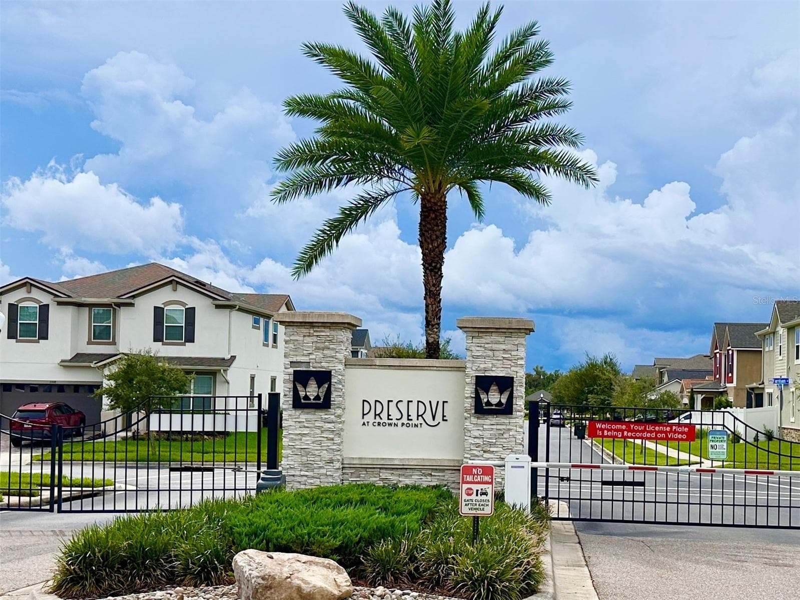 Gated Entrance - 2333 FARNHAM DR, OCOEE