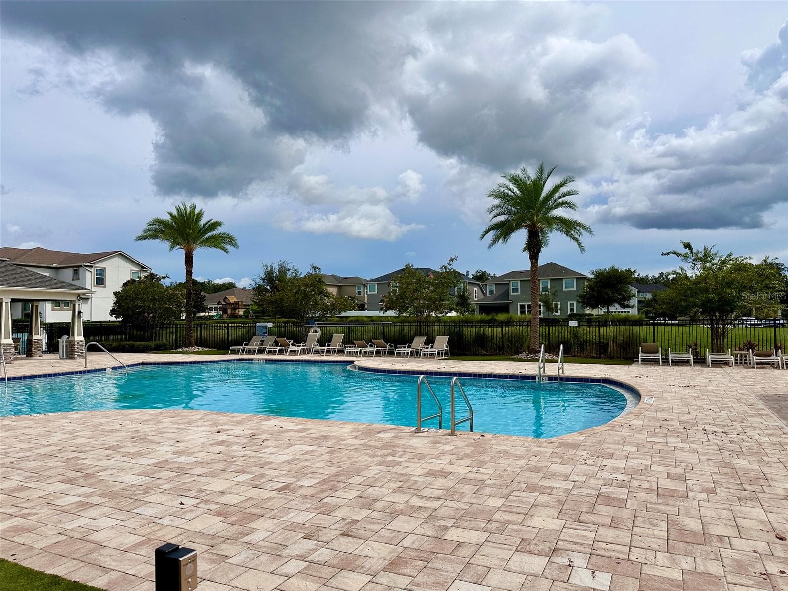 Community Pool - 2333 FARNHAM DR, OCOEE
