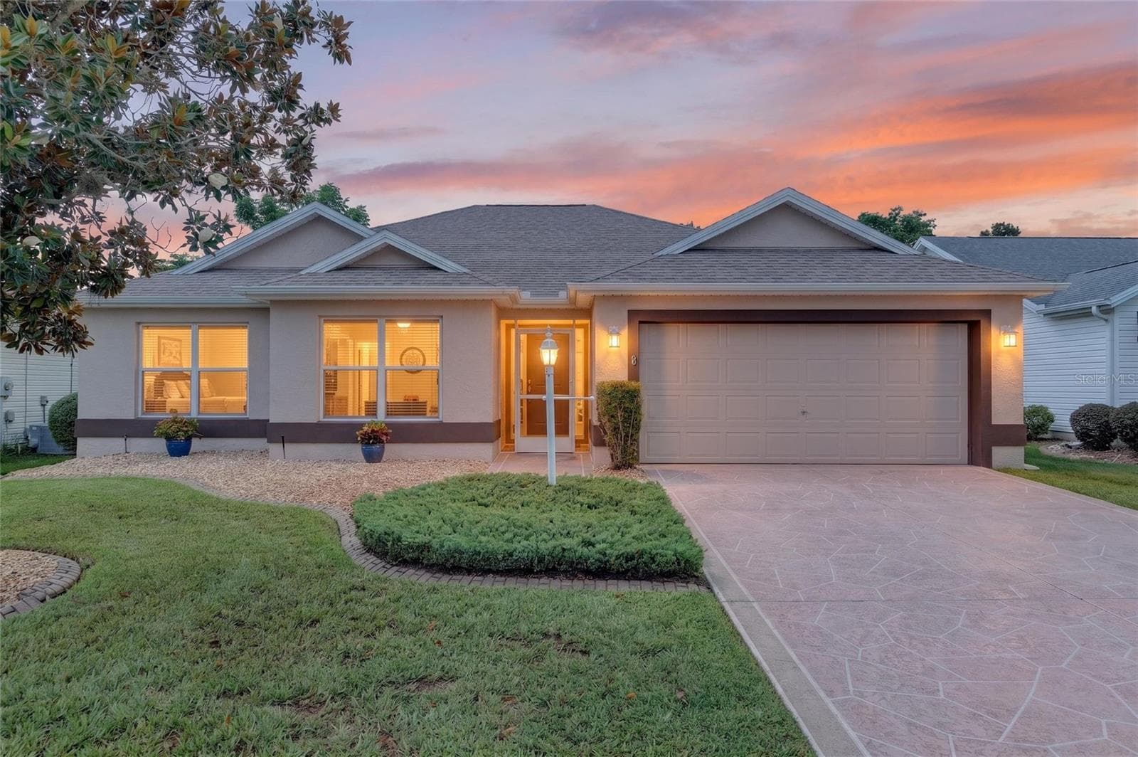 1238 AUGUSTINE DR