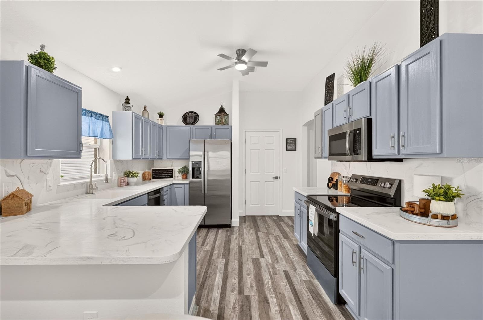 Single Family Residence at 1238 AUGUSTINE DR, THE VILLAGES, photo 26 of 66