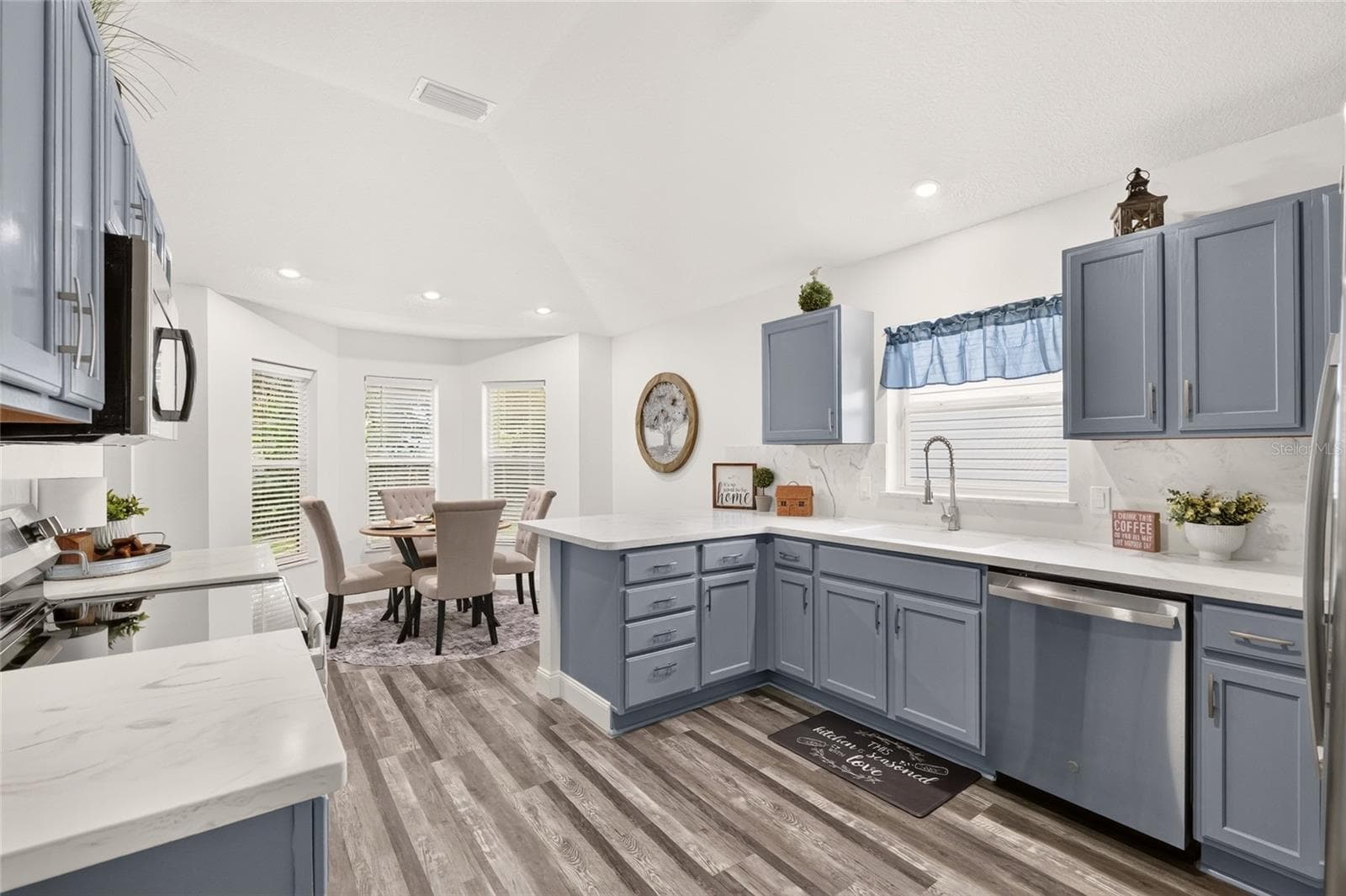 Single Family Residence at 1238 AUGUSTINE DR, THE VILLAGES, photo 33 of 66