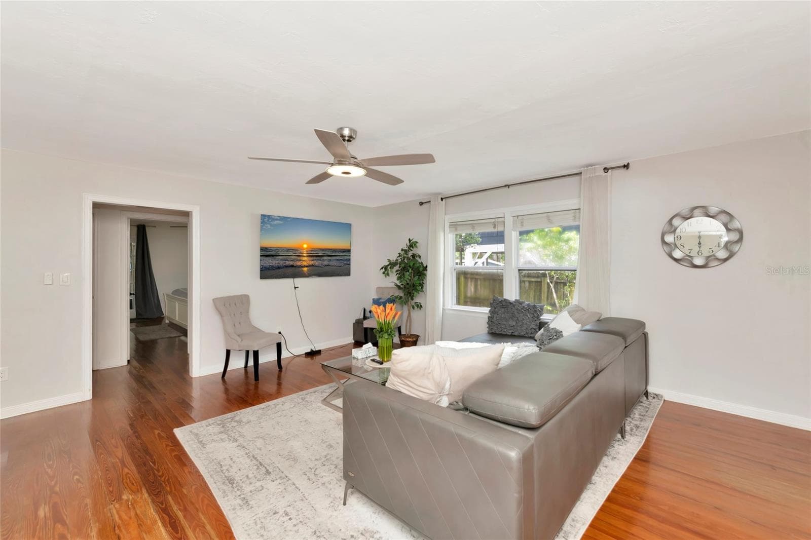 Single Family Residence at 1712 SIESTA DR, SARASOTA, photo 7 of 21