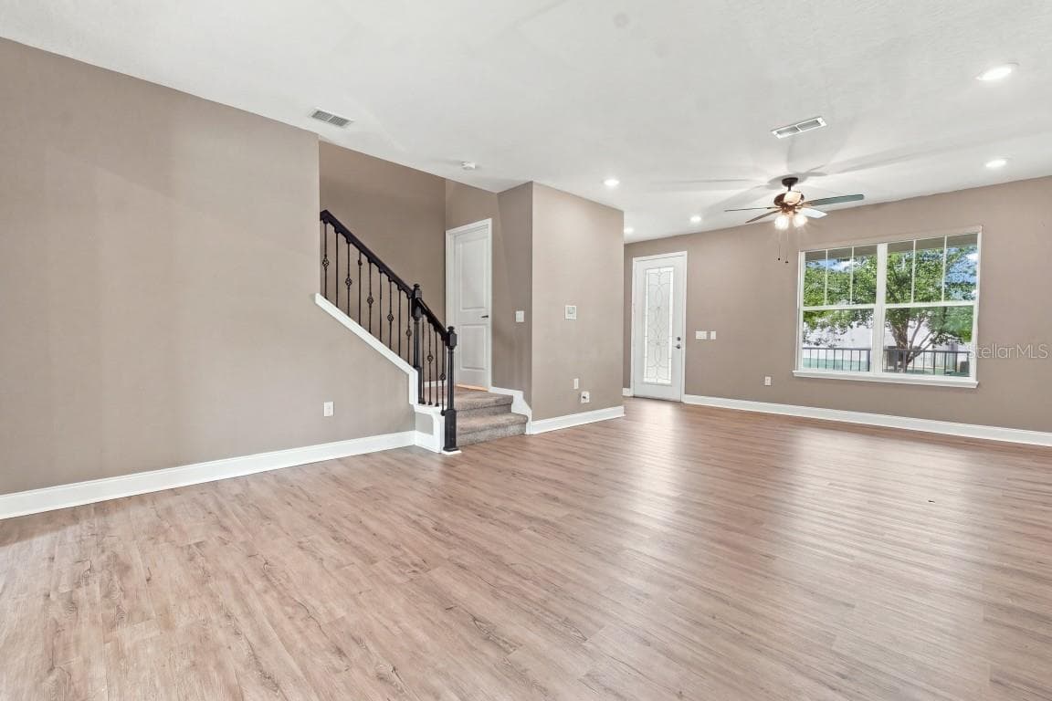 Townhouse at 1511 SWEET APPLE ST, OAKLAND, photo 5 of 42