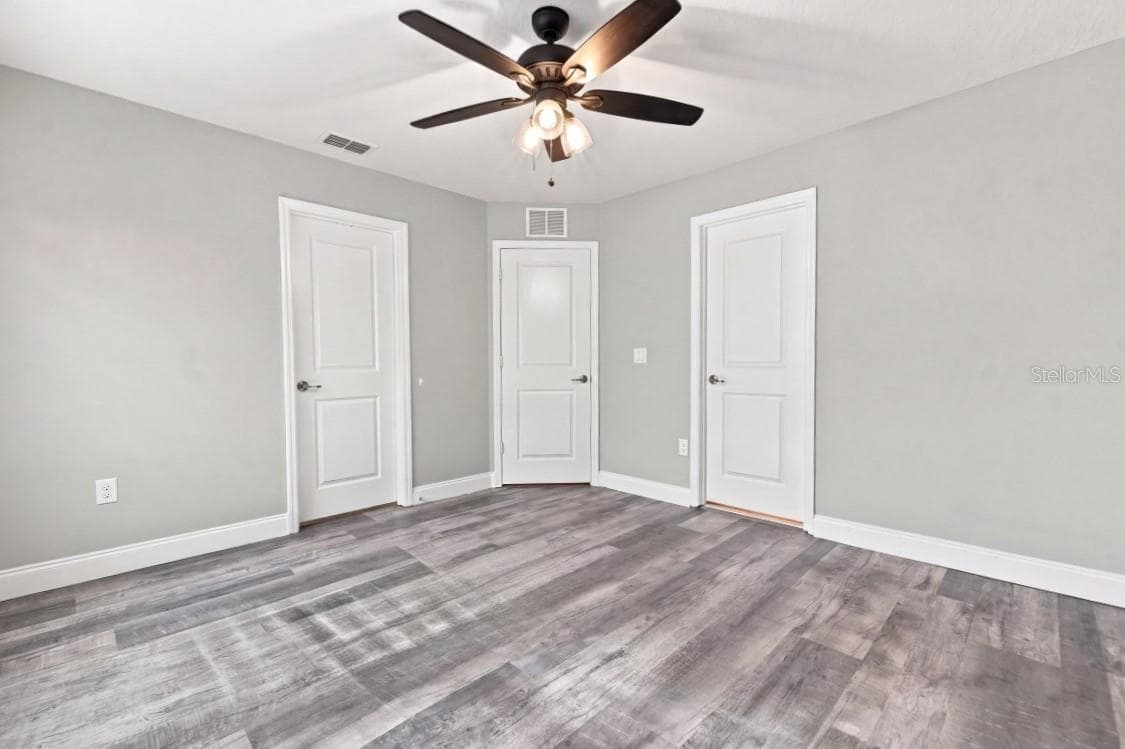 Townhouse at 1511 SWEET APPLE ST, OAKLAND, photo 13 of 42