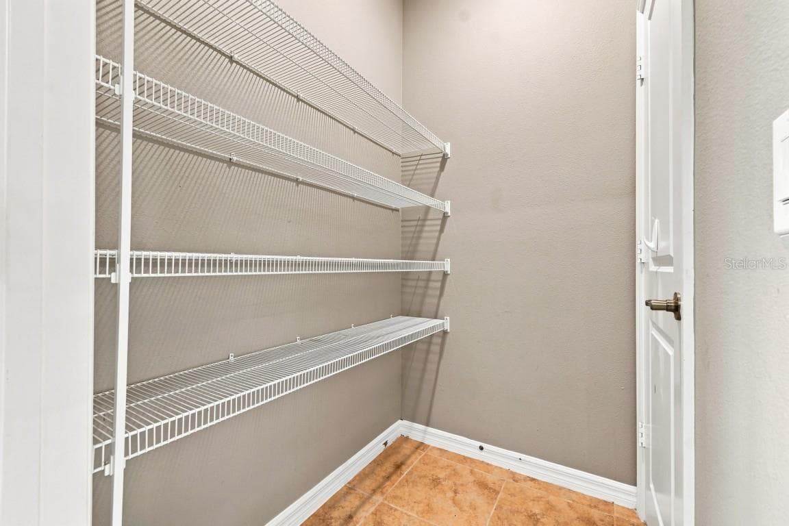 Townhouse at 1511 SWEET APPLE ST, OAKLAND, photo 37 of 42