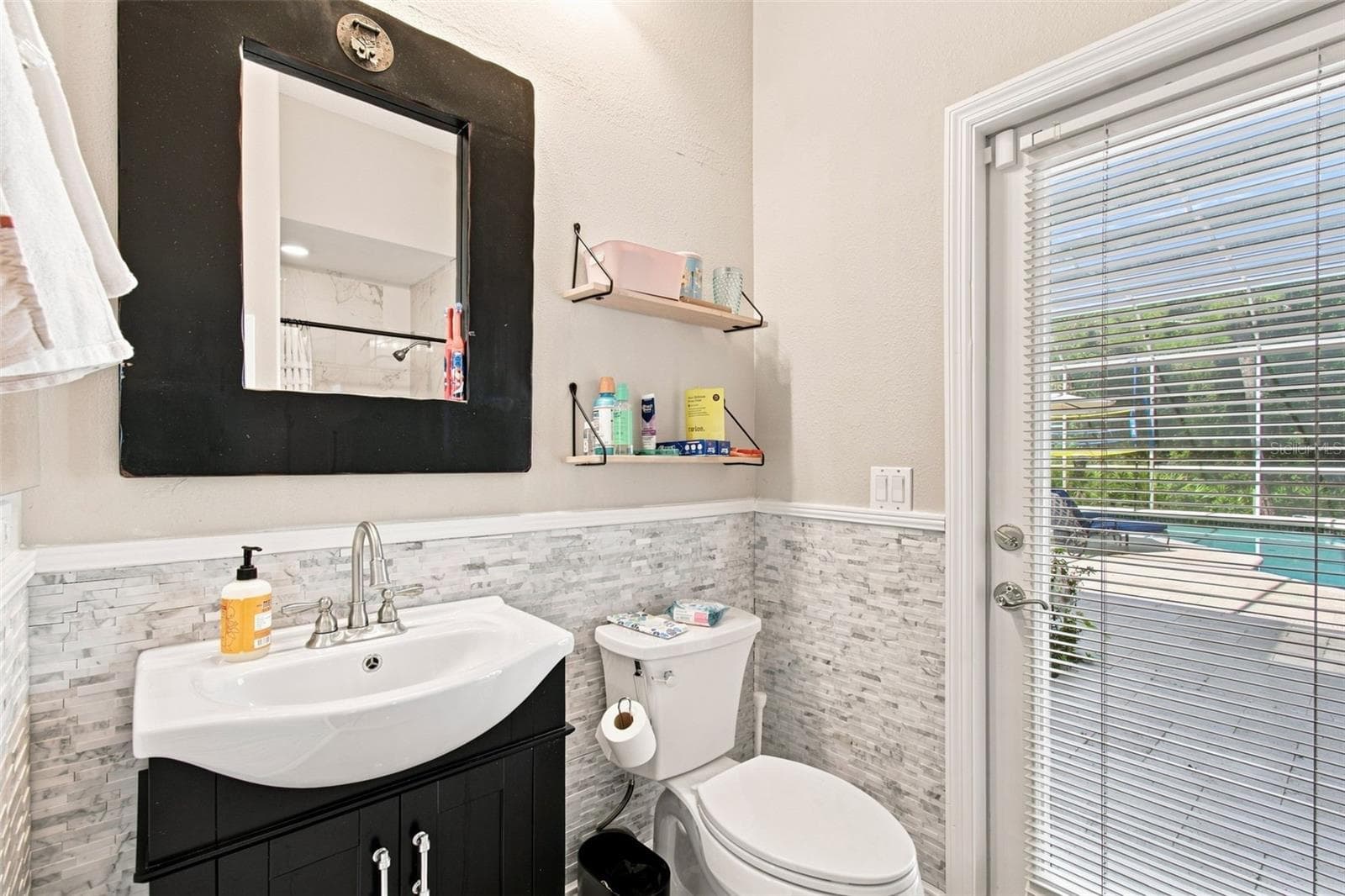 Single Family Residence at 9212 PINE ISLAND CT, TAMPA, photo 63 of 111