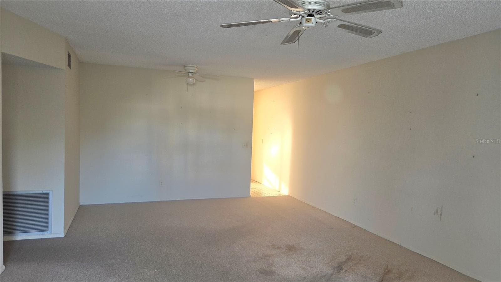 Condominium at 2402 ECUADORIAN WAY #48, CLEARWATER, photo 5 of 9