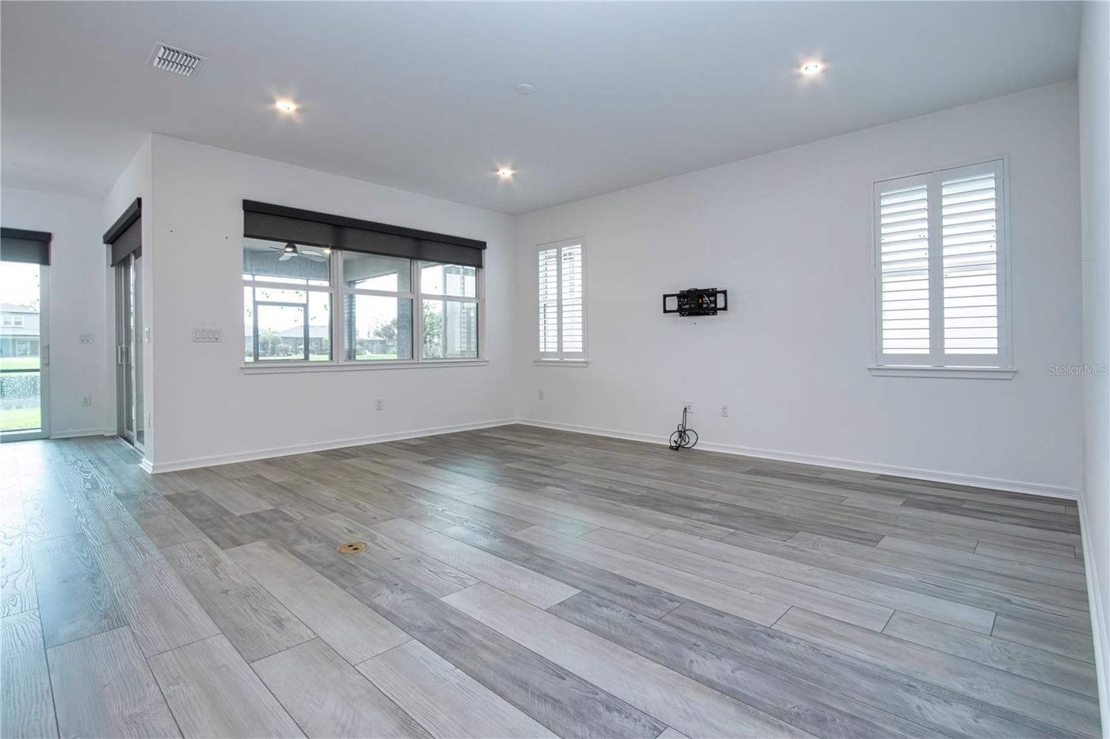 Single Family Residence at 9315 BARRIER COAST TRL, PARRISH, photo 13 of 74