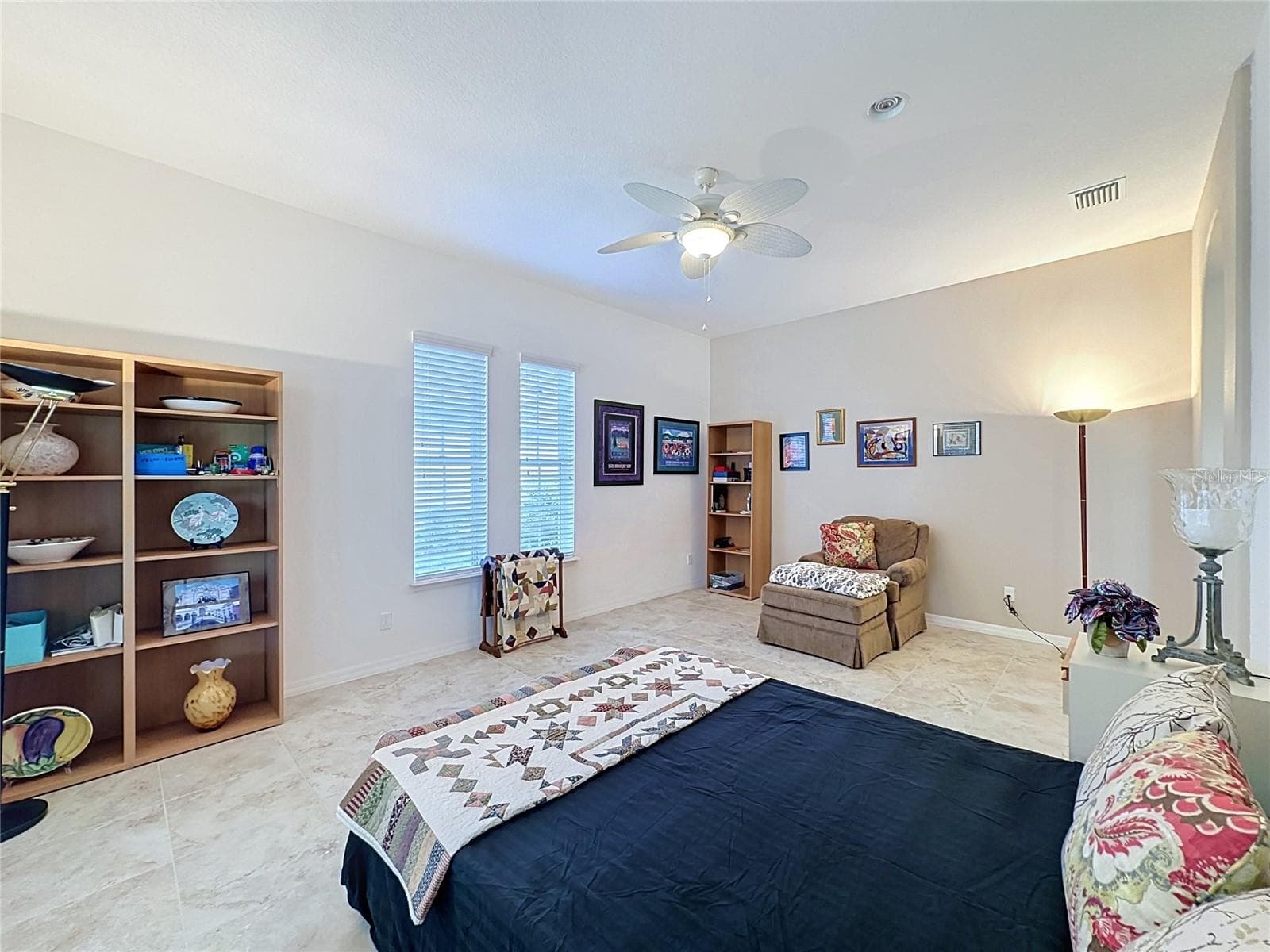 Single Family Residence at 145 BAYOU BEND RD, GROVELAND, photo 13 of 99