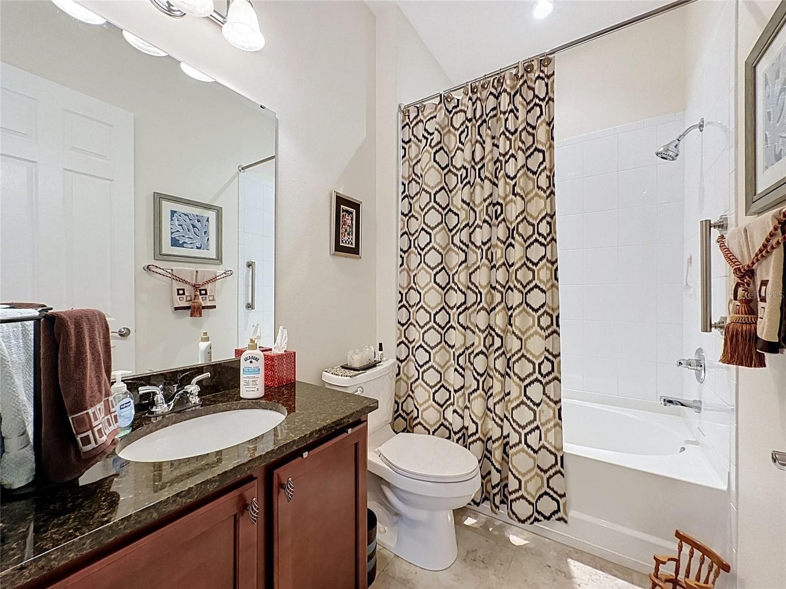 Single Family Residence at 145 BAYOU BEND RD, GROVELAND, photo 14 of 99