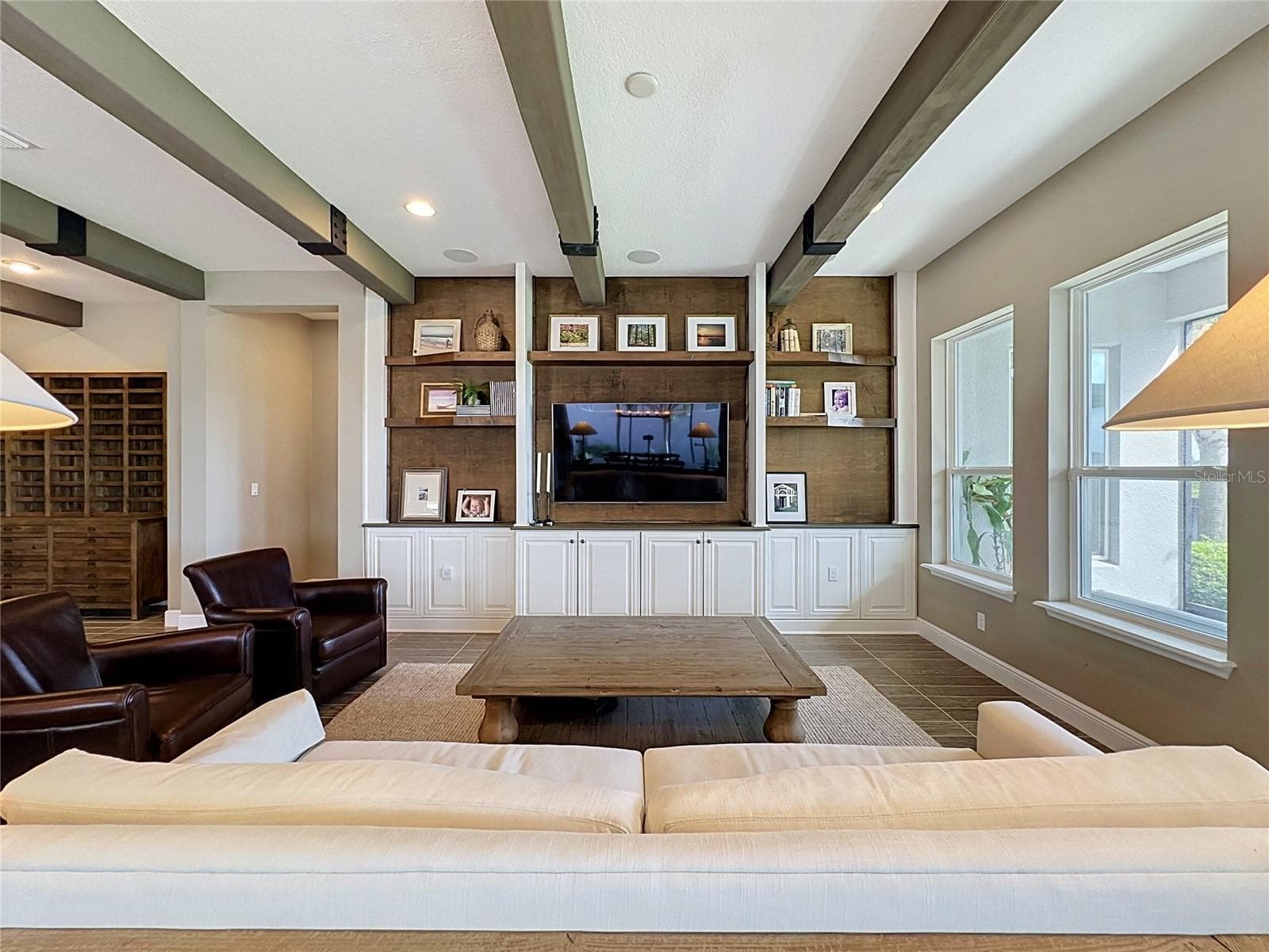 Single Family Residence at 264 SILVER MAPLE RD, GROVELAND, photo 13 of 91
