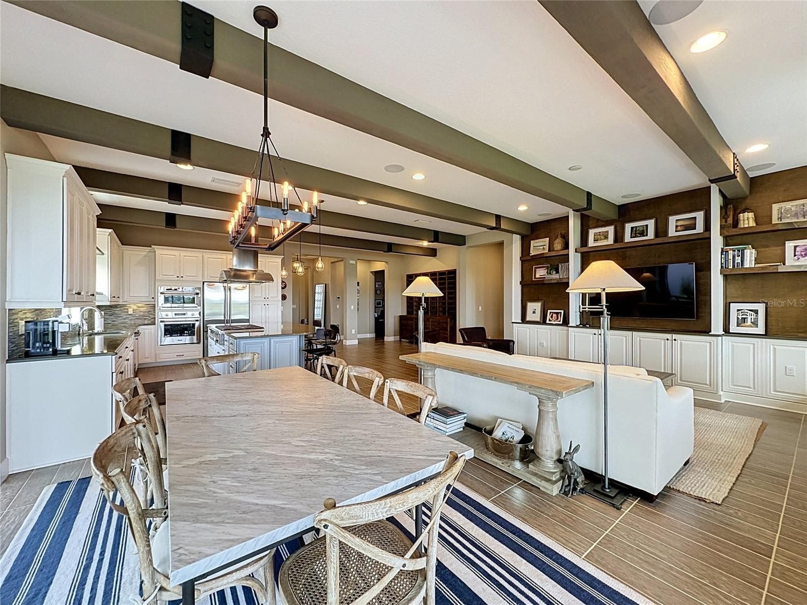 Single Family Residence at 264 SILVER MAPLE RD, GROVELAND, photo 19 of 91
