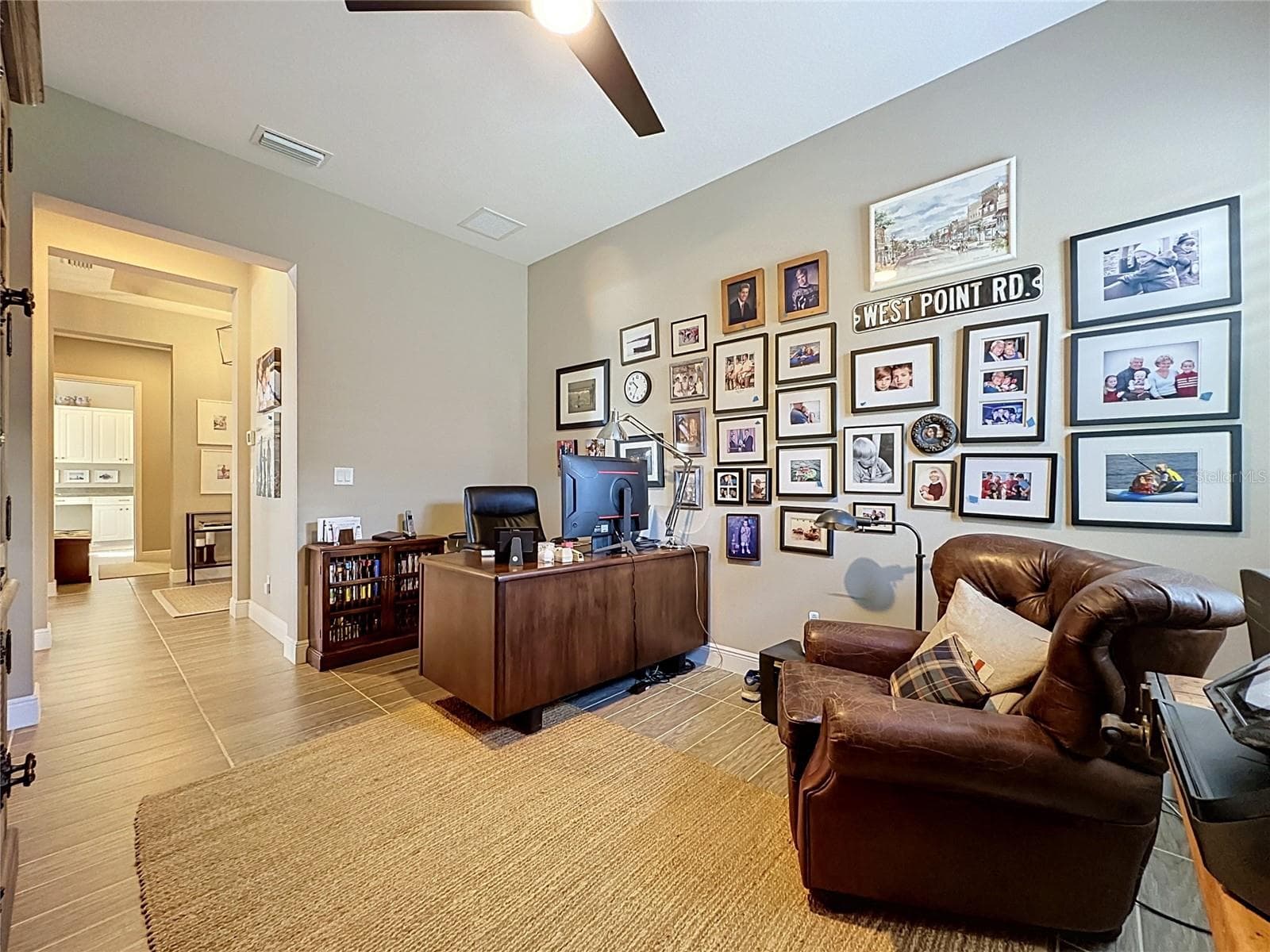 Single Family Residence at 264 SILVER MAPLE RD, GROVELAND, photo 48 of 91