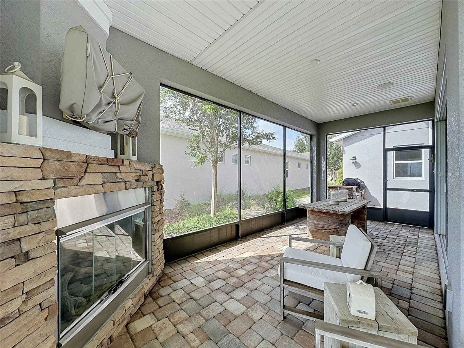 Single Family Residence at 264 SILVER MAPLE RD, GROVELAND, photo 56 of 91