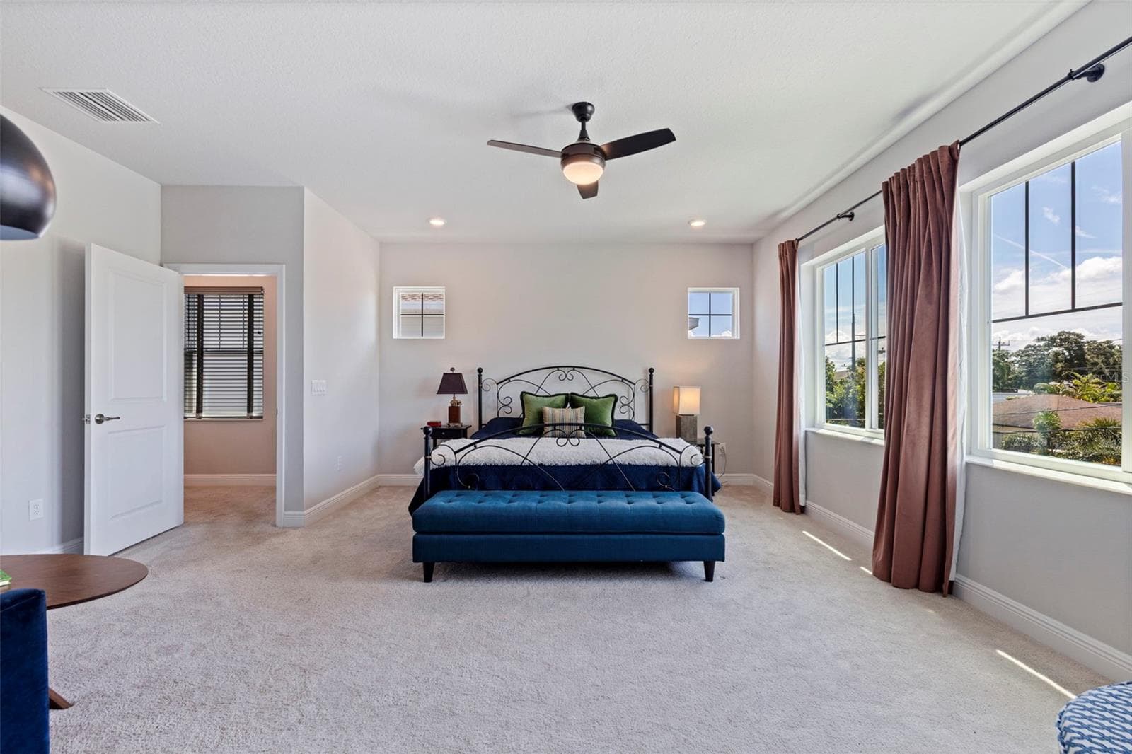 Single Family Residence at 4626 10TH AVE N, ST PETERSBURG, photo 23 of 47
