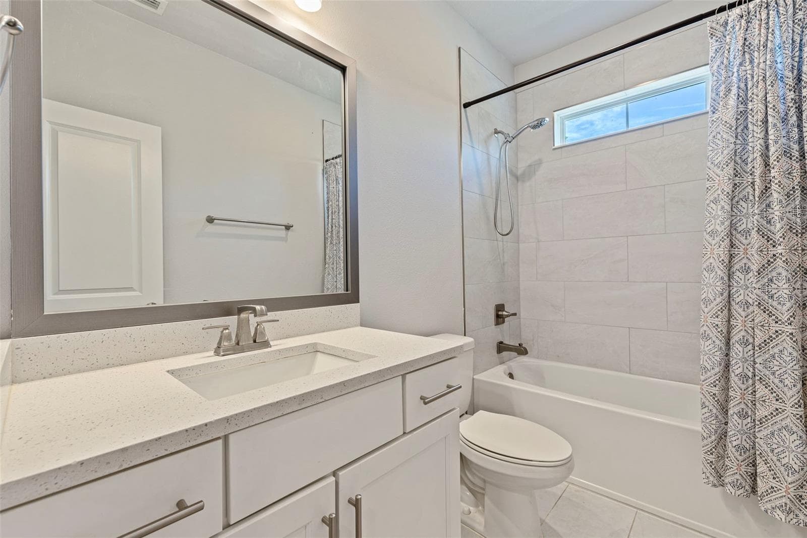 Upstairs Bath. - 4626 10TH AVE N, ST PETERSBURG
