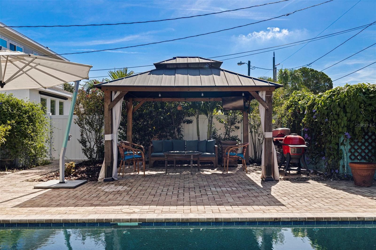 Gazebo Outdoor Enjoyment. - 4626 10TH AVE N, ST PETERSBURG