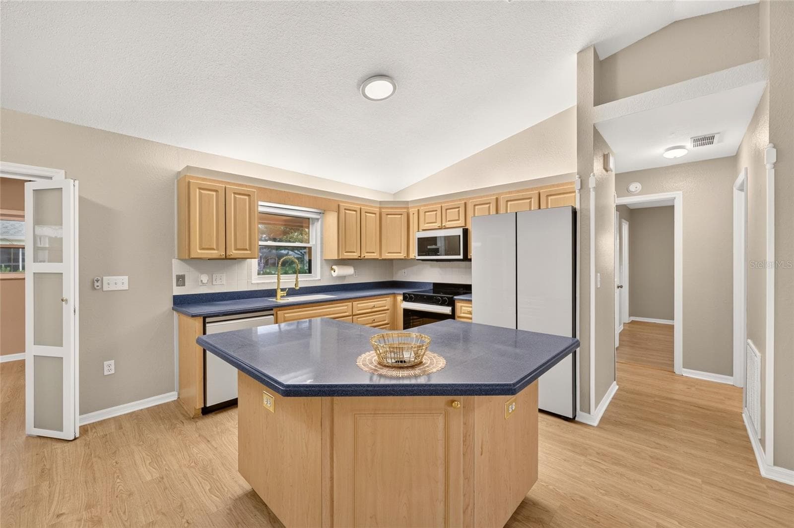 Single Family Residence at 11661 SW 137TH LOOP, DUNNELLON, photo 15 of 83