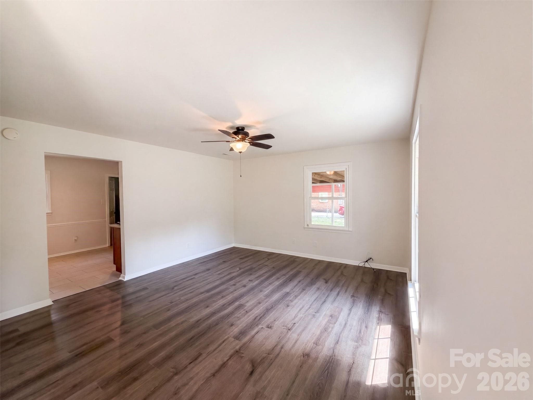 Single Family Residence at 728 Milan Road E, Charlotte, photo 3 of 20
